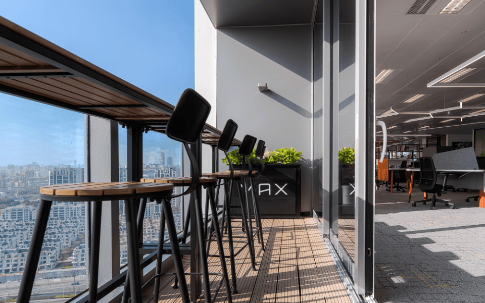 广告公司、公司环境、MAX